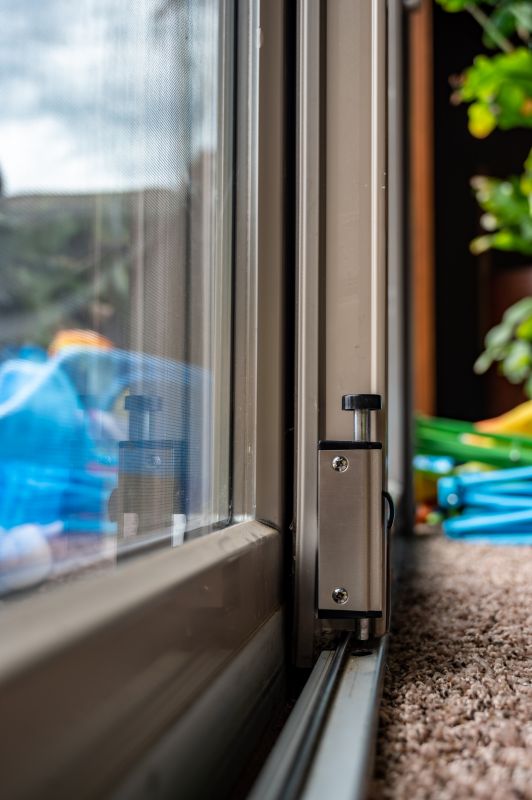 sliding screen door repair - service locations